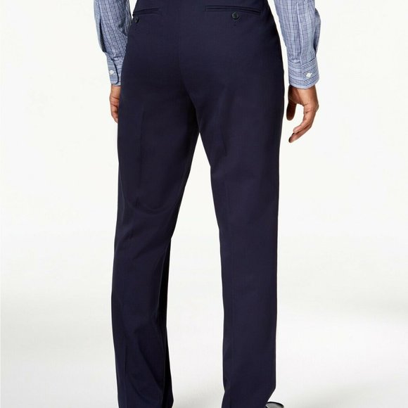 MagnaClick Men's Classic-Fit Flat Front Pants - Picture 6 of 9